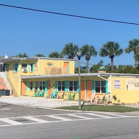 Michaels Surfside Cabanas Apartment